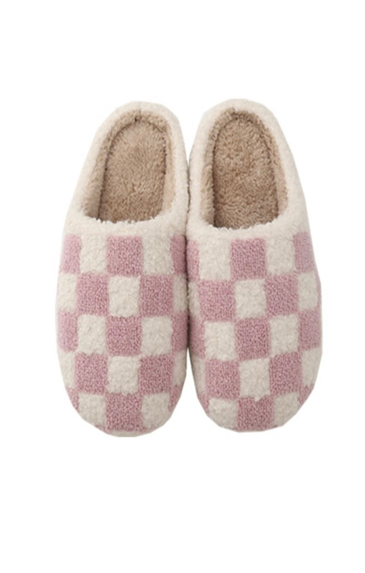 Louis Vuitton slippers  Louis vuitton slippers, Slippers, Fluffy